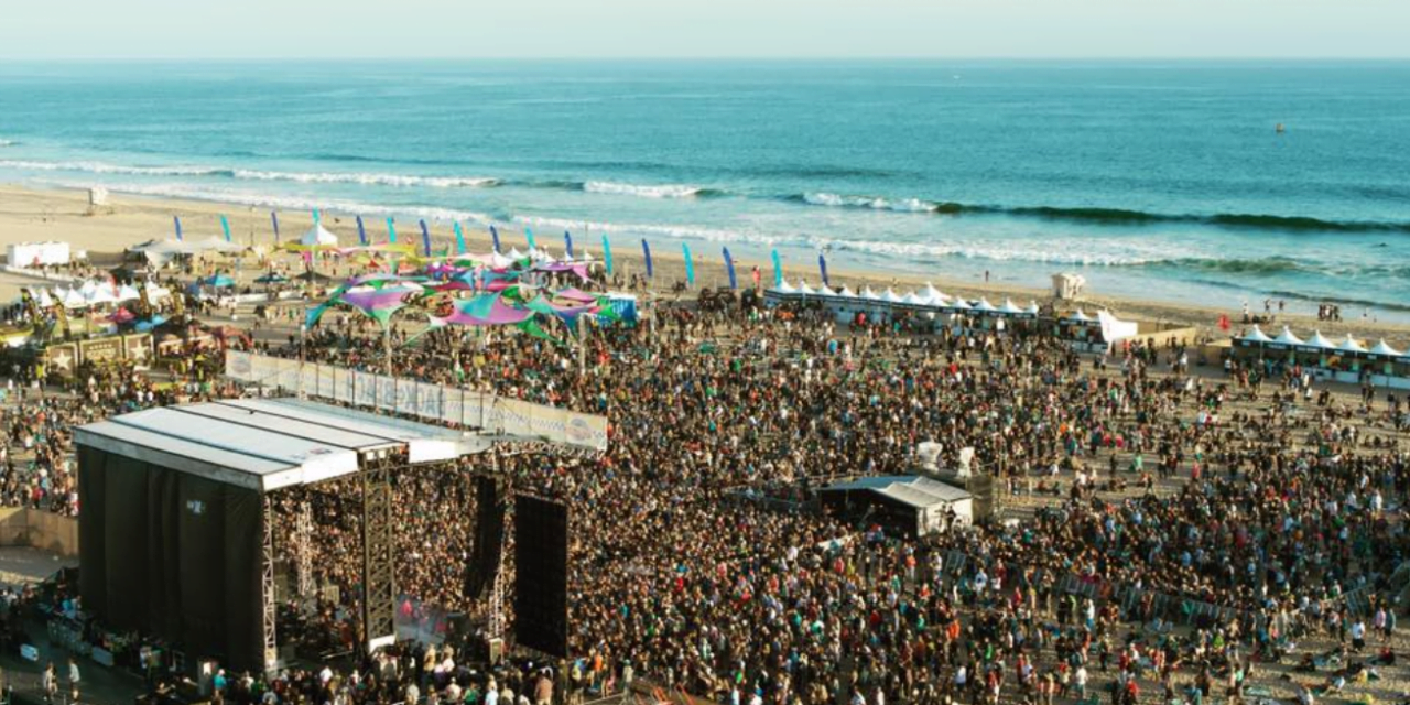 KROQ’S Back To The Beach Festival in 10 Stunning Photos
