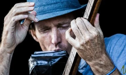 Juzzie Smith: The Art Of Busking — How I Became a One-Man Band